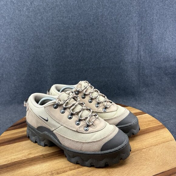 Nike Lahar Low Canvas Grain Hiking Shoes 8 Women 6.5 Men Sneakers Boot Worn Once - Picture 2 of 9